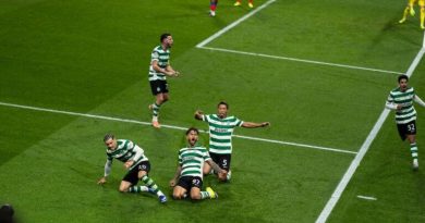 Flamengo: Atacante ligado ao clube comanda vitória épica na Champions