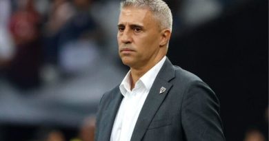 Hernán Crespo fala da frustração de sofrer um gol no fim do jogo