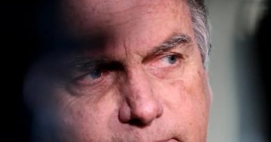 Moraes nega prisão domiciliar a Bolsonaro e determina retorno à PF após alta