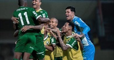 Palmeiras vence Vitória nos pênaltis com polêmicas e reclamações