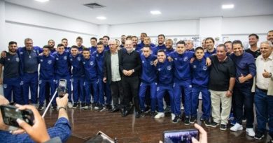 Prefeitura apresenta equipe adulta da Liga São Caetano de Futsal