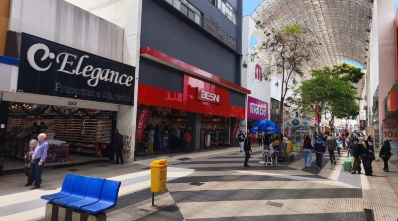 Procon Santo André esclarece consumidores sobre trocas de produtos após festas de fim de ano