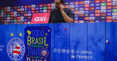 Rogério Ceni não nega incomodo com mudança em jogo contra o Corinthians: “Manda quem pode mais”