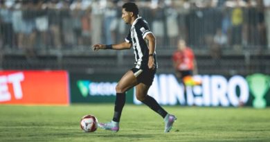 Rony deve ficar no banco contra o São Paulo