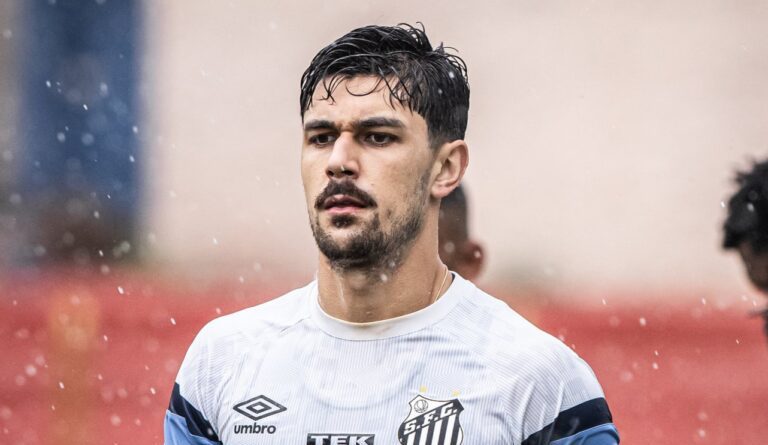 Santos age nos bastidores para evitar transfer ban