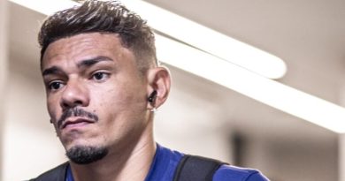 Santos e Tiquinho Soares vão negociar rescisão