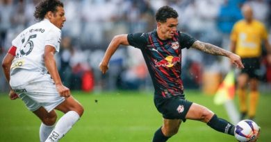 Santos empata com Bragantino com vaias da torcida