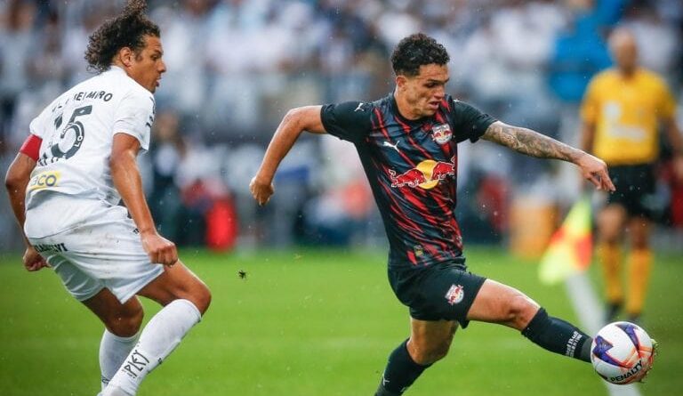 Santos empata com Bragantino com vaias da torcida