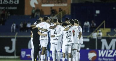 Santos sofre no contra-ataque e se despede da Copinha