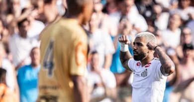 Santos x Corinthians tem Gabigol como protagonista; camisa 9 tem bons números contra o rival