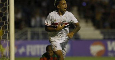 São Paulo passa por dificuldades, vence Lusa e mantém 100%