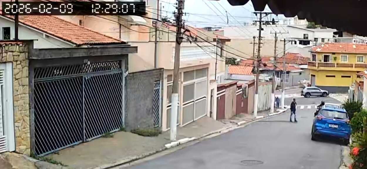 Carro furtado na Vila Prudente é levado para Mauá após ação coordenada de criminosos