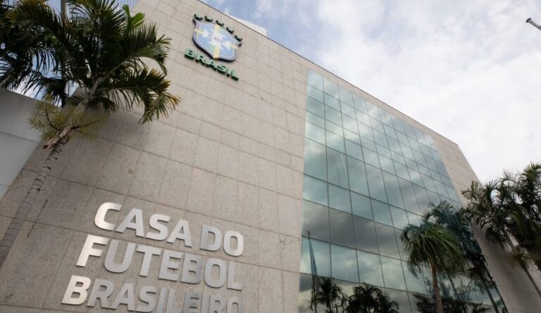 CBF emite nota para defender VAR da Supercopa