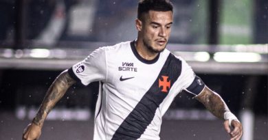 Coutinho alega desgaste psicológico como motivo para saída do Vasco - 2026-02-18 15:09:11