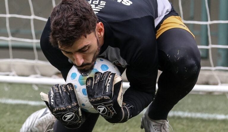 Crespo usa titulares no San-São da Vila