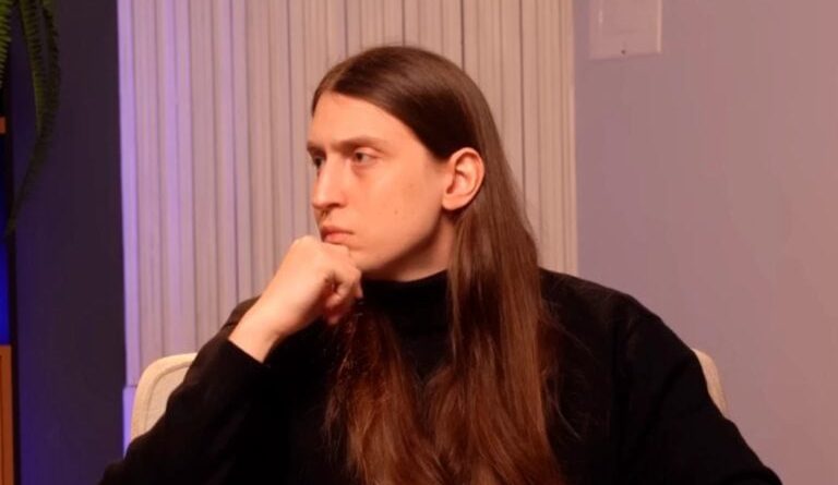 Felca mobiliza seguidores em defesa da criação de um Disque Denúncia Nacional contra maus-tratos - 2026-02-12 18:09:21