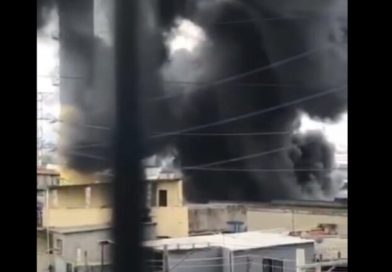 Incêndio atinge empresa no bairro Paulicéia, em São Bernardo