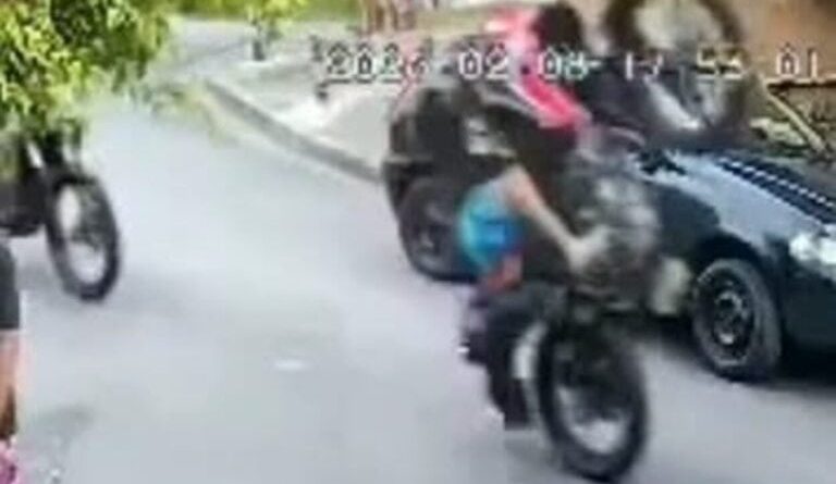 Jovem sem CNH que atropelou homem após empinar moto se apresenta no DP, mas não fica preso em SBC - 2026-02-12 17:55:35