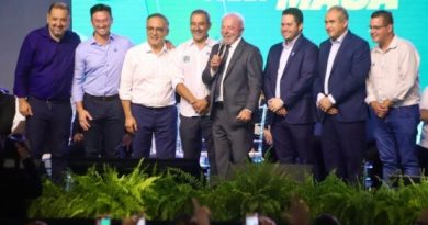 Lula quebra protocolos e expõe linha eleitoral durante anúncios de investimentos em Mauá