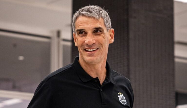 Mattos e Vojvoda podem ser demitidos após Santos x Velo Clube - 2026-02-13 21:00:56