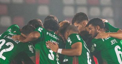 Palmeiras perde mesmo com um a mais e adia classificação