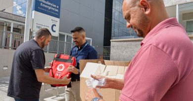 SAMU de São Caetano recebe doação de bolsas e mochilas para resgate do Hospital São Luiz
