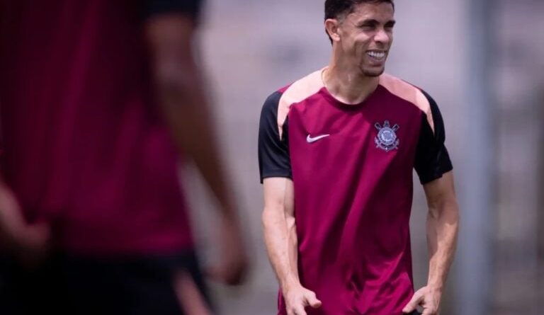 Veja a provável escalação do Corinthians para enfrentar o Capivariano