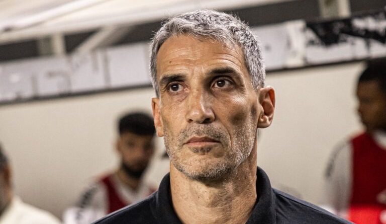 Vojvoda admite culpa em eliminação do Santos para o Novorizontino - 2026-02-22 19:55:07