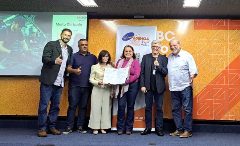 Agência e Instituto de Eletromobilidade firmam cooperação 27/02