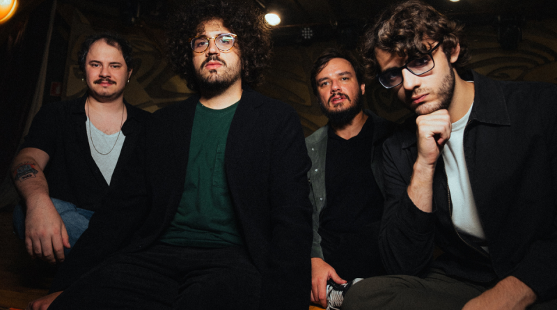 Banda A Olívia leva nova turnê ao Estéreo MIS em abril - 2026-03-30 05:50:48