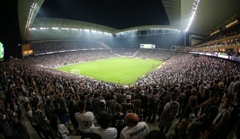 Corinthians: Torcida pressiona por expulsão de 3 ex-presidentes - 2026-03-06 20:38:54