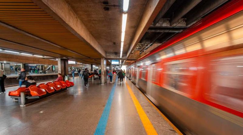 Estação da Luz recebe show gratuito de Clara Lima neste sábado (28) - 2026-03-27 09:40:57