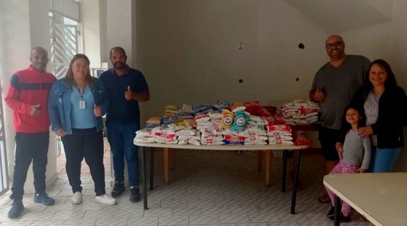 Fundo Social entrega 350 kg de alimentos para Primeira Igreja Batista Filadélfia - 2022-09-06 12:19:29