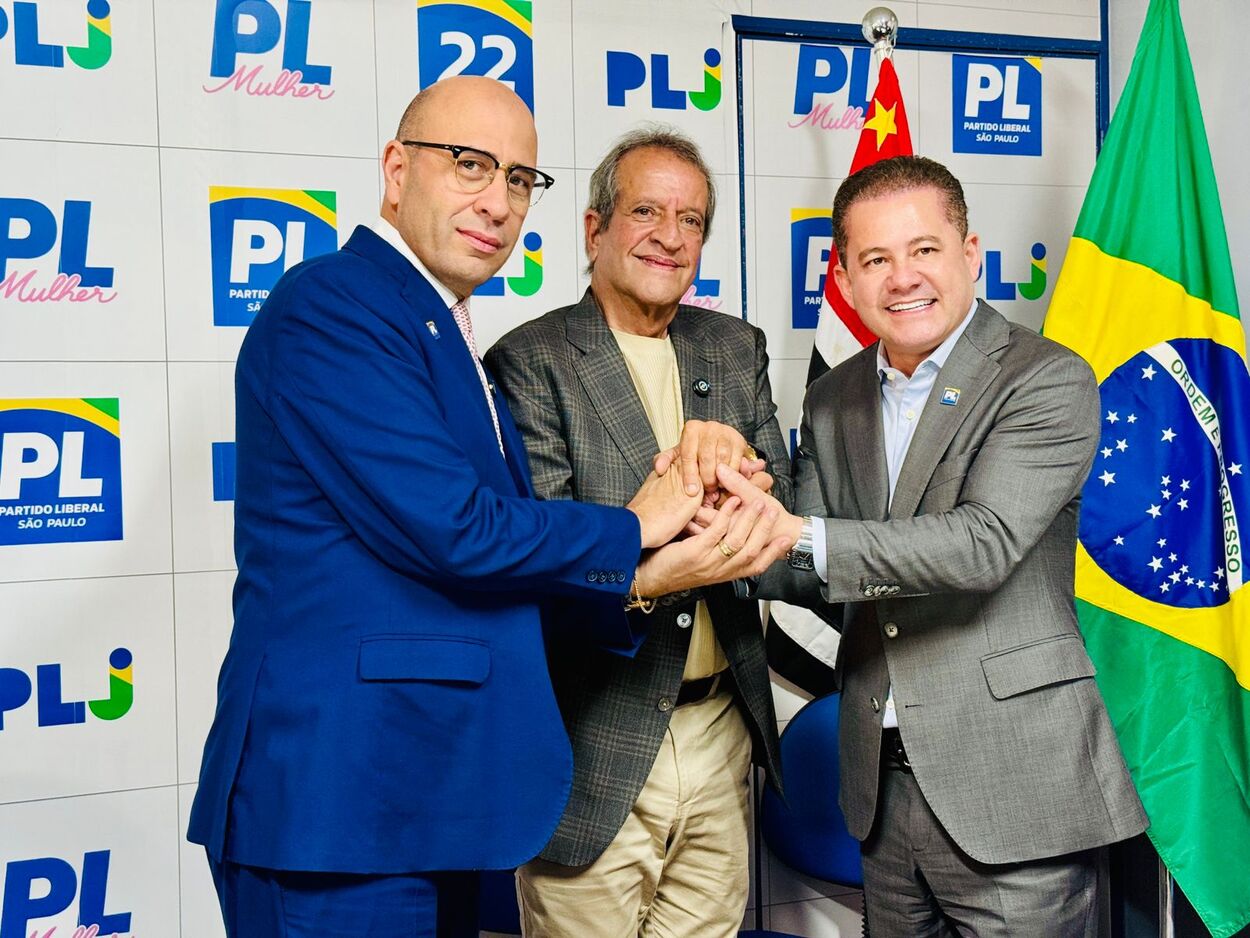 Oséias de Madureira se filia ao PL focado na reeleição e na pauta conservadora