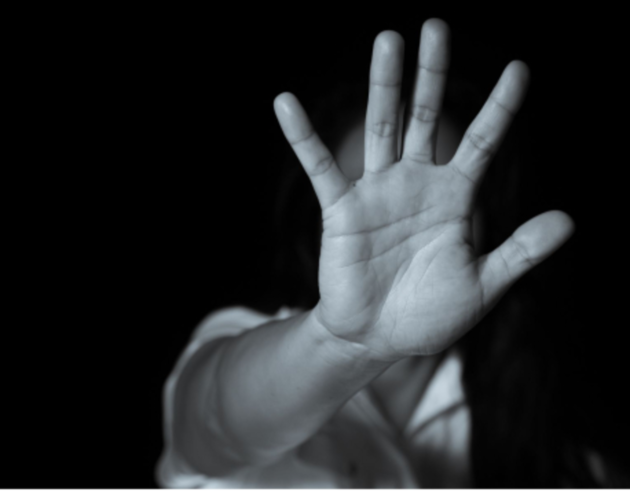 Homem é preso em flagrante por estupro de vulnerável contra a própria mãe em Diadema