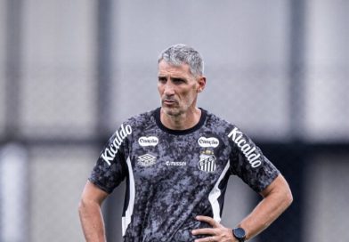 Santos demite Vojvoda após derrota para o Inter - 2026-03-19 00:44:20