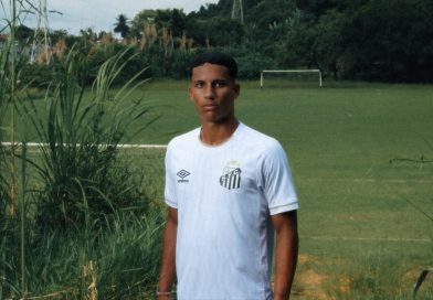 Santos oficializa novas camisas focadas na “Brasilidade”; veja as fotos - 2026-03-12 12:32:41