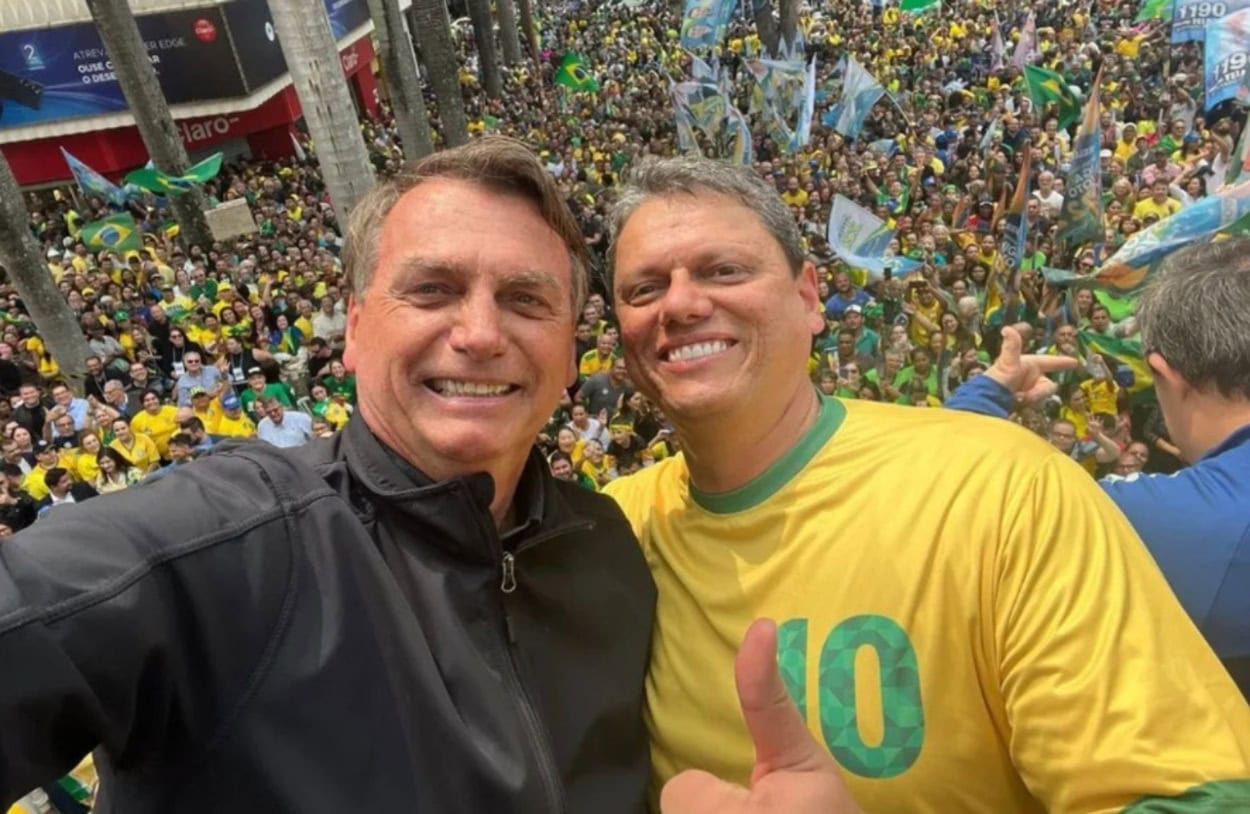 Tarcísio sanciona viaduto em homenagem ao pai de Bolsonaro no berço político de Lula