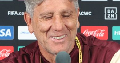 Vasco divulga novo treinador para substituir Fernando Diniz - 2026-03-03 22:34:05