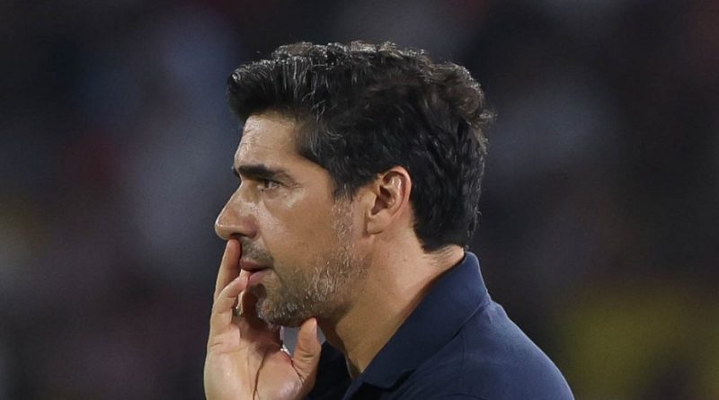 Abel lamenta chances perdidas e cutuca: “Espero que esse ano o VAR funcione” - 2026-04-08 21:28:17