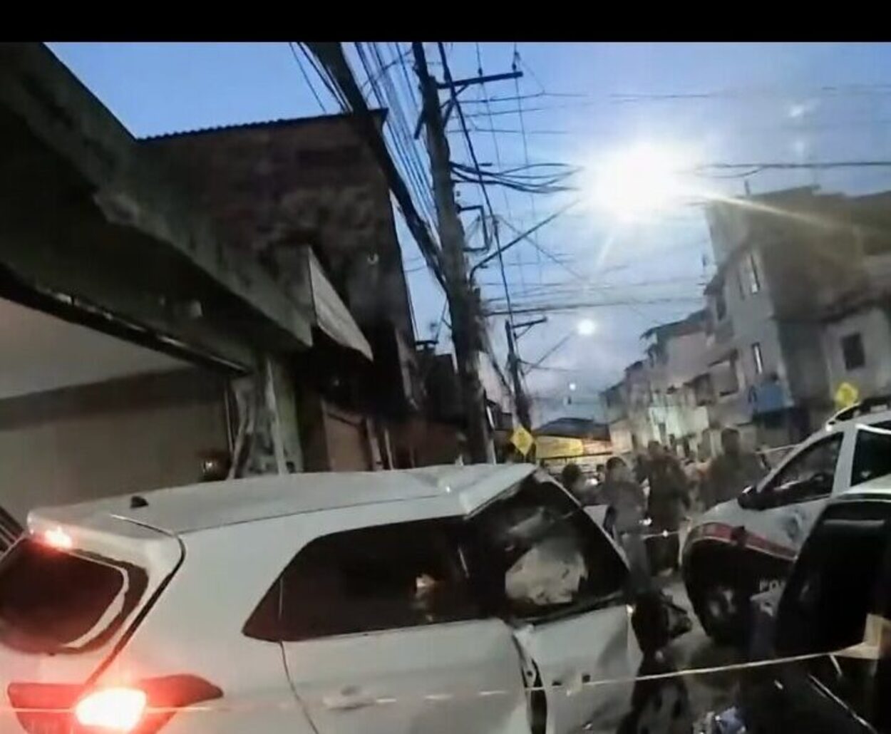 Igreja lamenta a perda precoce dos irmãos de 6 e 11 anos; acidente fatal ocorreu na Rua Santa Cruz e gerou forte comoção na comunidade