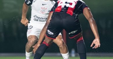 Bidu analisa partida e exalta defesa do Corinthians: “Consistentes” - 2026-04-18 22:33:00