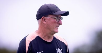 Corinthians demite Dorival; comandante do Sub-20 assume - 2026-04-05 19:41:56