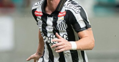 Destaque do Santos com dois gols, Rollheiser se diz contente com atuação individual - 2026-04-25 21:03:57