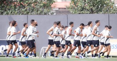 Elenco do Santos exige pagamentos após 2 meses de atraso - 2026-04-08 11:22:33