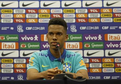 Estevão tem lesão simples e não preocupa para Copa - 2026-04-19 12:14:07