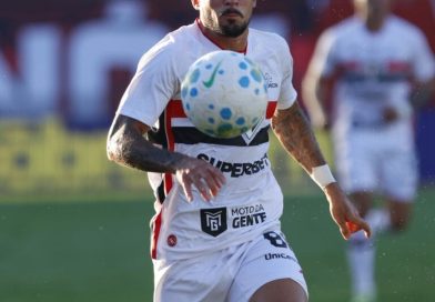 Jogador do São Paulo é envolvido em polêmica nas redes sociais - 2026-04-14 13:52:32