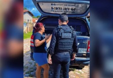 Mãe chora ao ver filho ser preso pela segunda vez - 2026-04-16 23:49:18