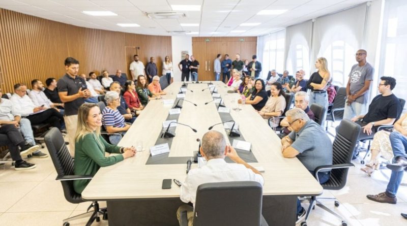Prefeitura de São Caetano entrega subvenções a entidades culturais - 2026-04-18 06:23:37