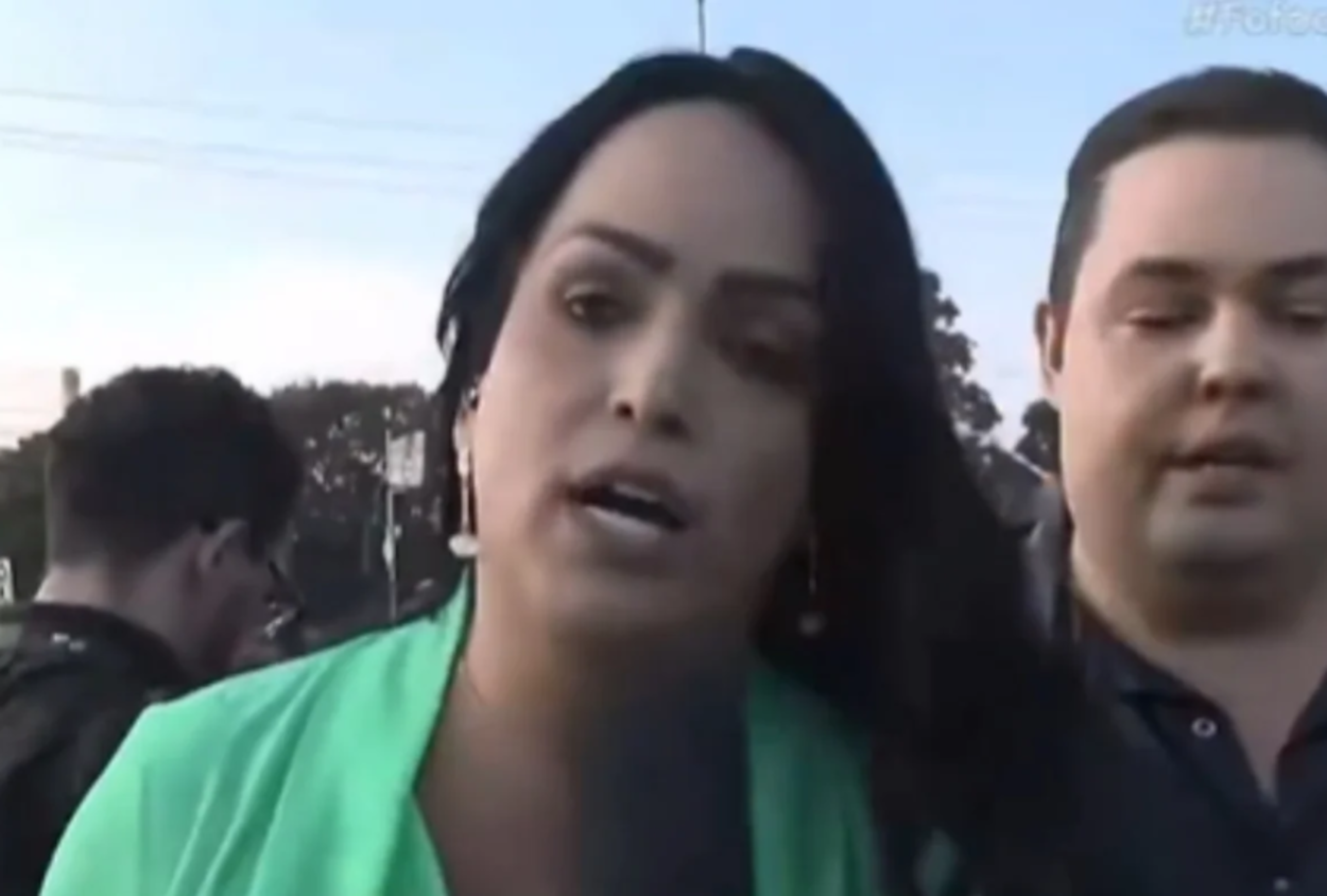 Repórter do SBT diz ter sido hostilizada por seguranças de MC Ryan após decreto de prisão